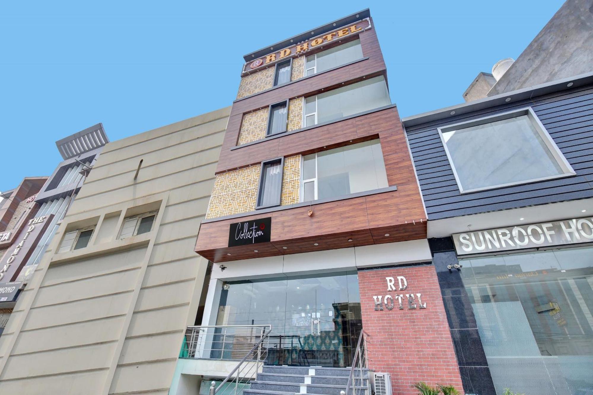 Collection O Rd Hotel Zirakpur エクステリア 写真